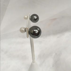 Pearl earrings Faux