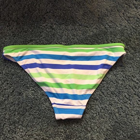 Abercrombie bikini bottom - Picture 3 of 3