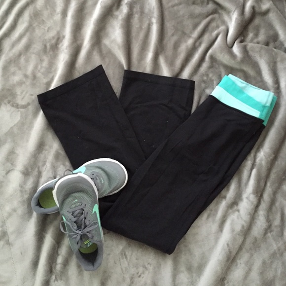 Lulu lemon yoga pants