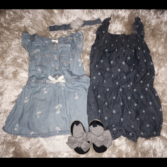 Carter's baby girl outfits, 6 mos.