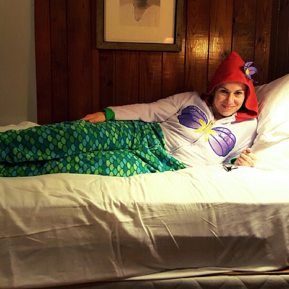 Meet your Posher, Elizabeth - Picture 3 of 4