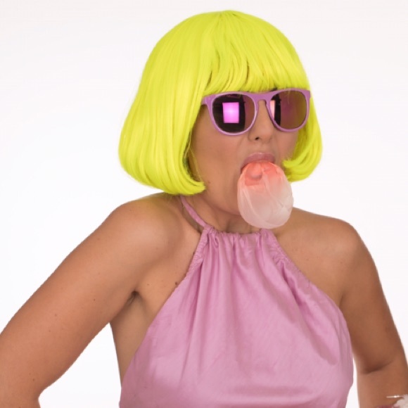 Meet your Posher, Gigi - Picture 3 of 4