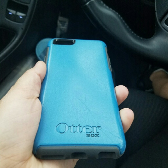IPhone 6 Otter Box - Picture 3 of 3