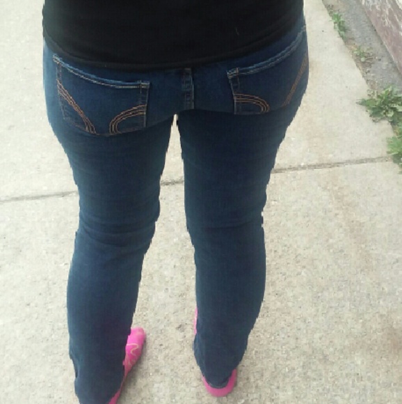 Hollister jeans - Picture 1 of 3