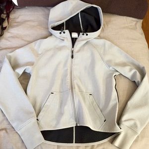 NIKE Sphere Drop Back Hoodie S