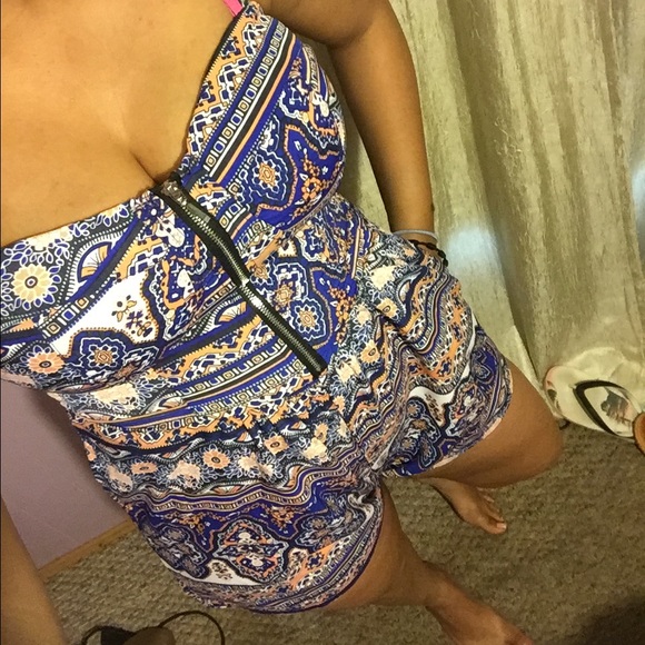 SALE🇱🇷🇱🇷NWT Strapless Romper
