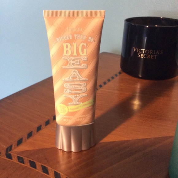 Benefit Big Easy BB Cream - Picture 1 of 2
