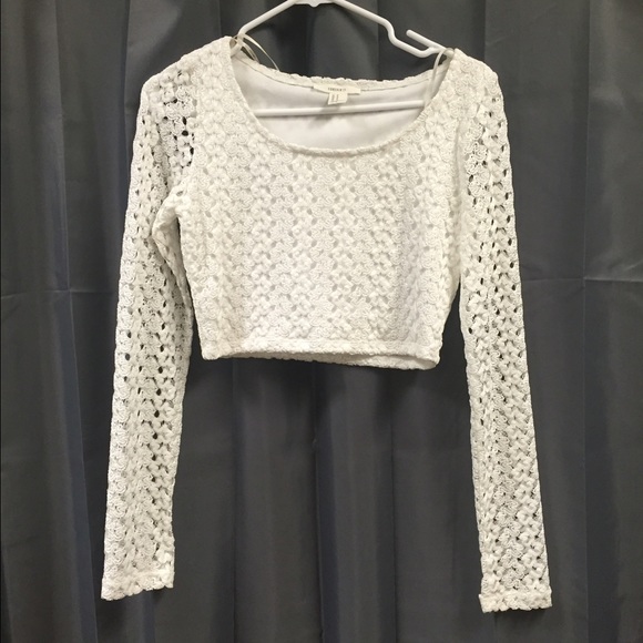 Cute white lace crop top!
