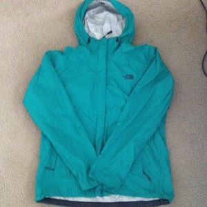 North Face turquoise hyvent 2.5L