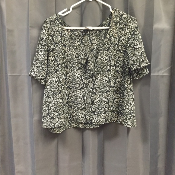 Summer light Victorian detail peasant shirt