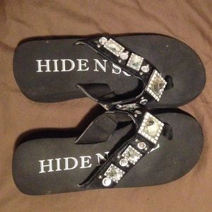 Hide N Sole shoes