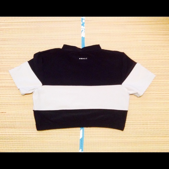Nike Tops - 🌟Nike Dri FIT Cropped Top Nike Tops - 🌟Nike Dri FIT Cropped Top