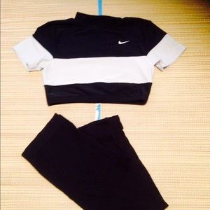 Nike Tops - 🌟Nike Dri FIT Cropped Top Nike Tops - 🌟Nike Dri FIT Cropped Top