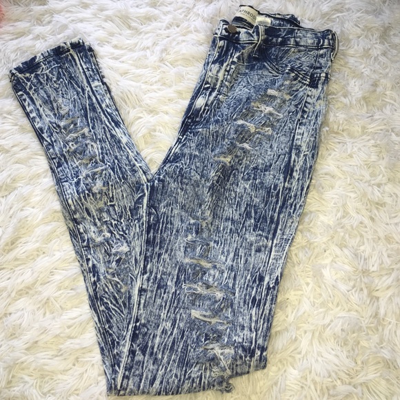 High waisted ripped acid wash jeans