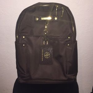 🚫SOLD🚫Adrienne Vittadini Nylon Backpack