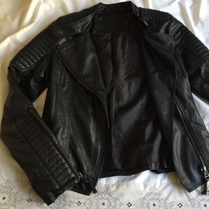 Motorcycle jacket