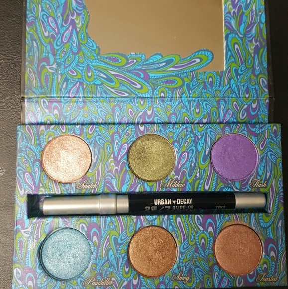 Eyeshadow palette