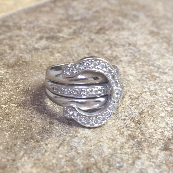 🌸 14K Vintage Diamond Buckle Wide Band Ring - Picture 2 of 4