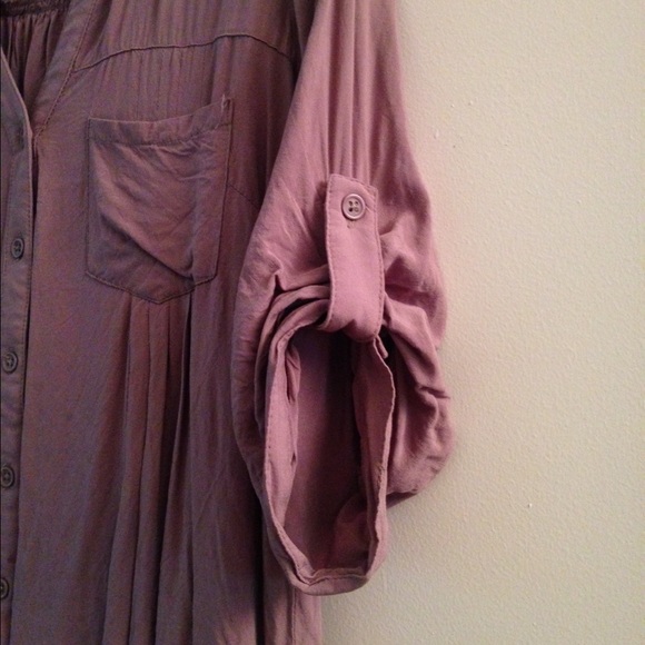 ✨ Great boutique drapey top - Picture 2 of 4