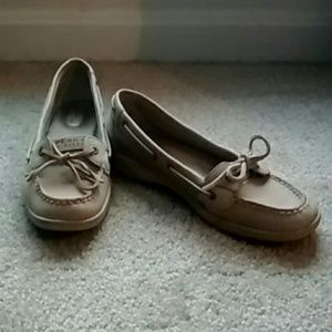 Tan SPERRY Top-Siders
