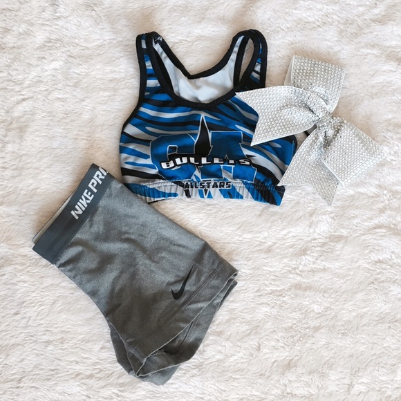 Gray dri-fit Nike pros