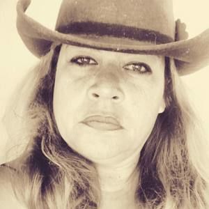 Meet your Posher, Lydia