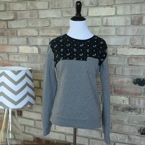 on the byas Tops - 3/$15 Adorable Sweatshirt by On The Byas on the byas Tops - 3/$15 Adorable Sweatshirt by On The Byas