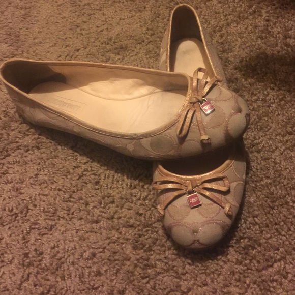 Coach flats9.5