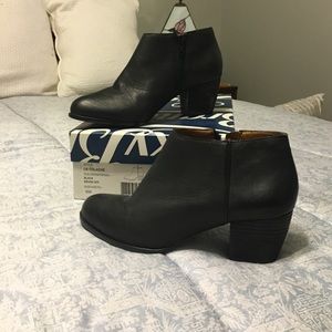 Lucky brand chunky heel bootie
