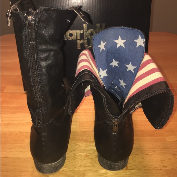 Shoes - Picture 2 of 3