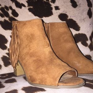 Open toe fringe suede booties!
