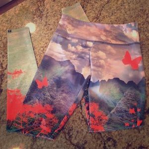 Rare Onzie Earth Yoga