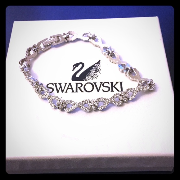 Swarovski bracelet. In perfect condition.