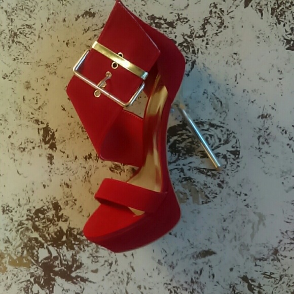 Shoes - Sexy Buck Heels