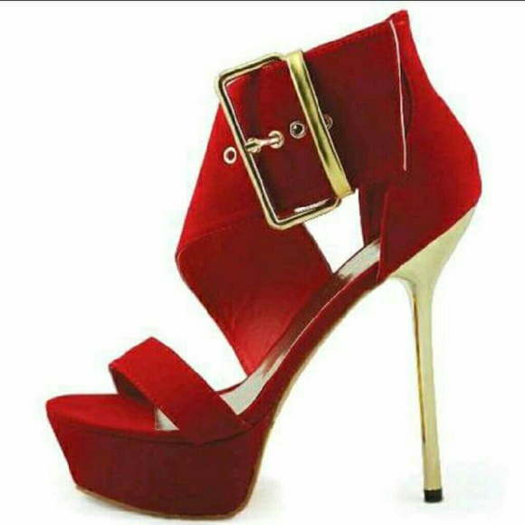 Sexy Buck Heels - Picture 3 of 3