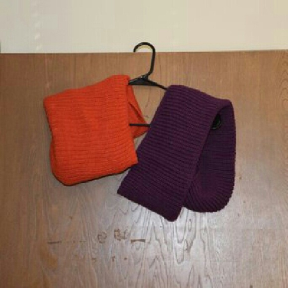 2 Loop scarves - Picture 2 of 3