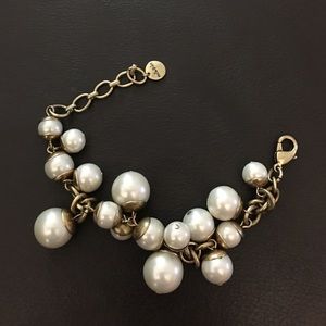 Stella & dot pearl bracelet