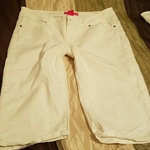 Zanadi stretch denim capris sz 15
