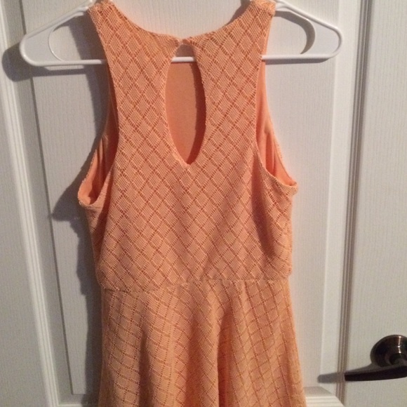Dress - Picture 3 of 4