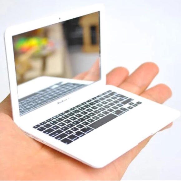 MACBOOK COMPACT MIRROR - Picture 2 of 2