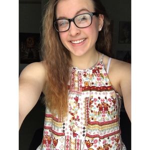 Meet your Posher, Kayla