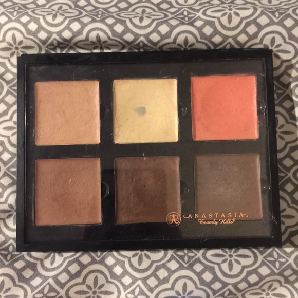 Anastasia cream count our kit.