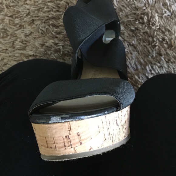 Steve Madden - Picture 2 of 3