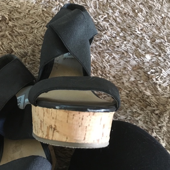 Steve Madden - Picture 3 of 3