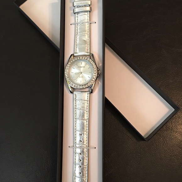 Watch - Picture 2 of 2