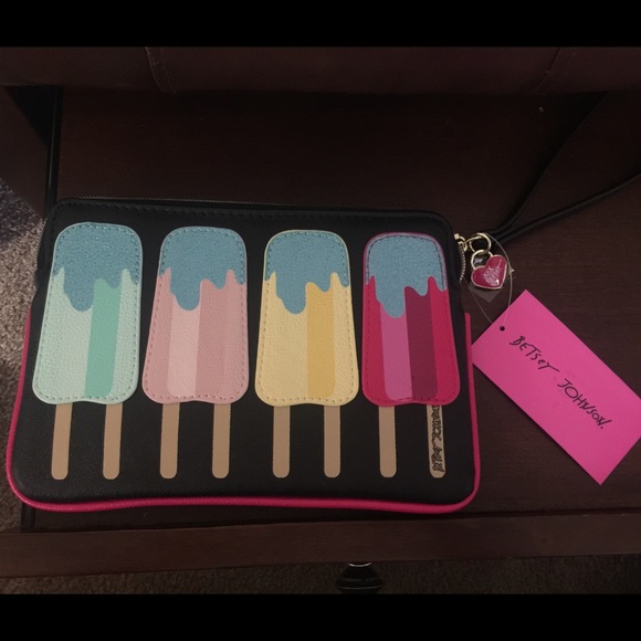 🌸 Betsey Popsicle wristlet 🌸