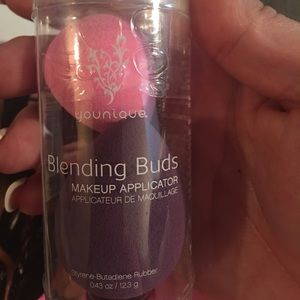 Younique blending buds!