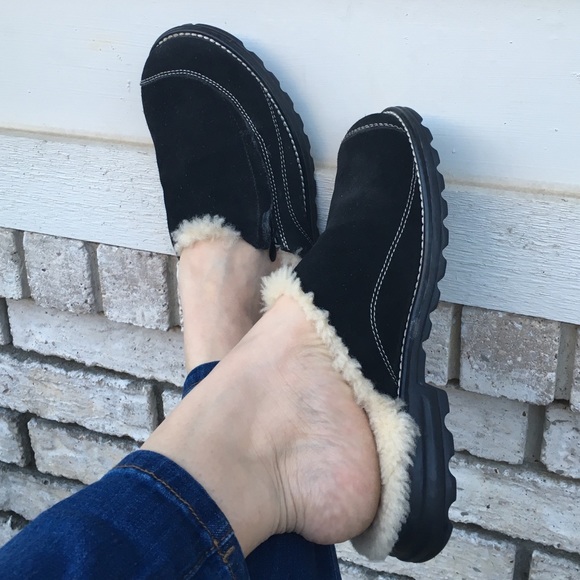 Black UGG slip ons