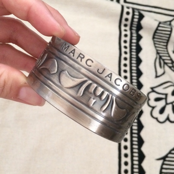 MARC BY MARC JACOBS silver cuff