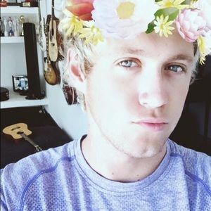 Meet your Posher, Eli